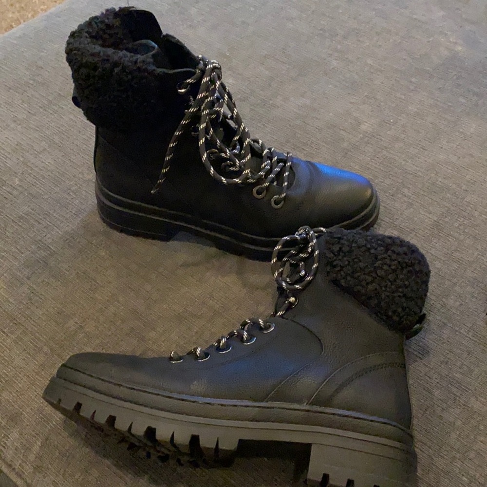 Steve Madden Black Boots